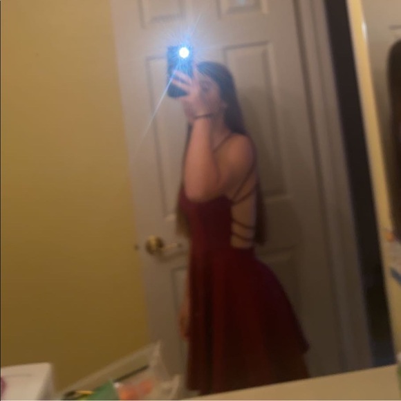 maroon dress - Picture 4 of 6